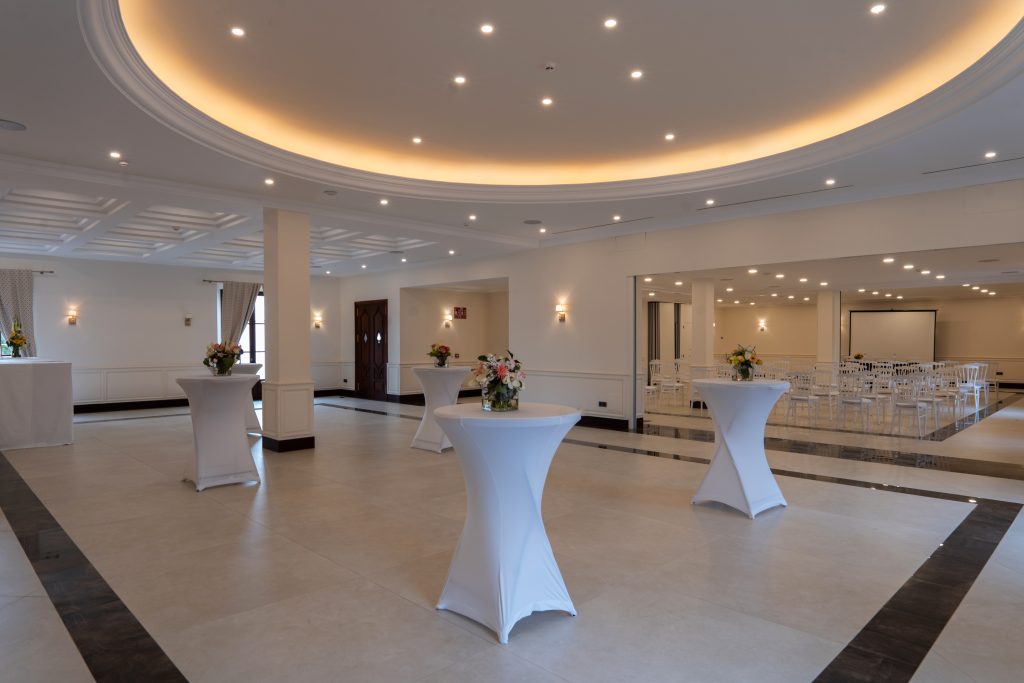 Sal&oacute;n Alicia Riquelme (new)